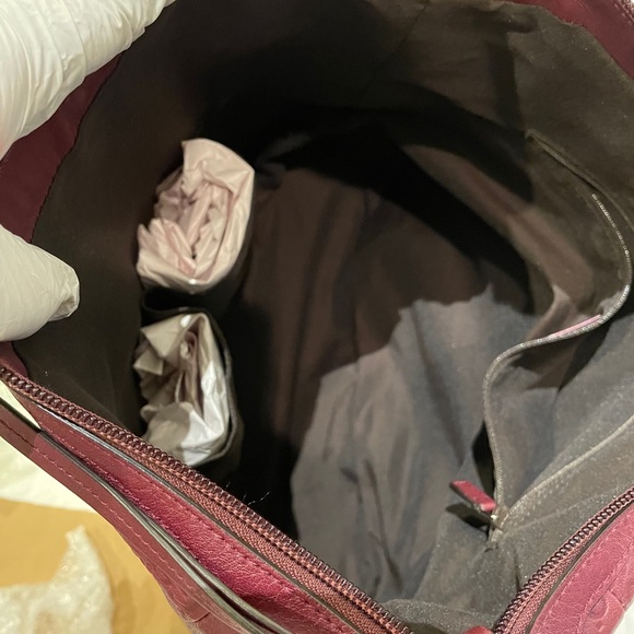 Authentic Gucci maroon leather hobo bag - Picture 16 of 17